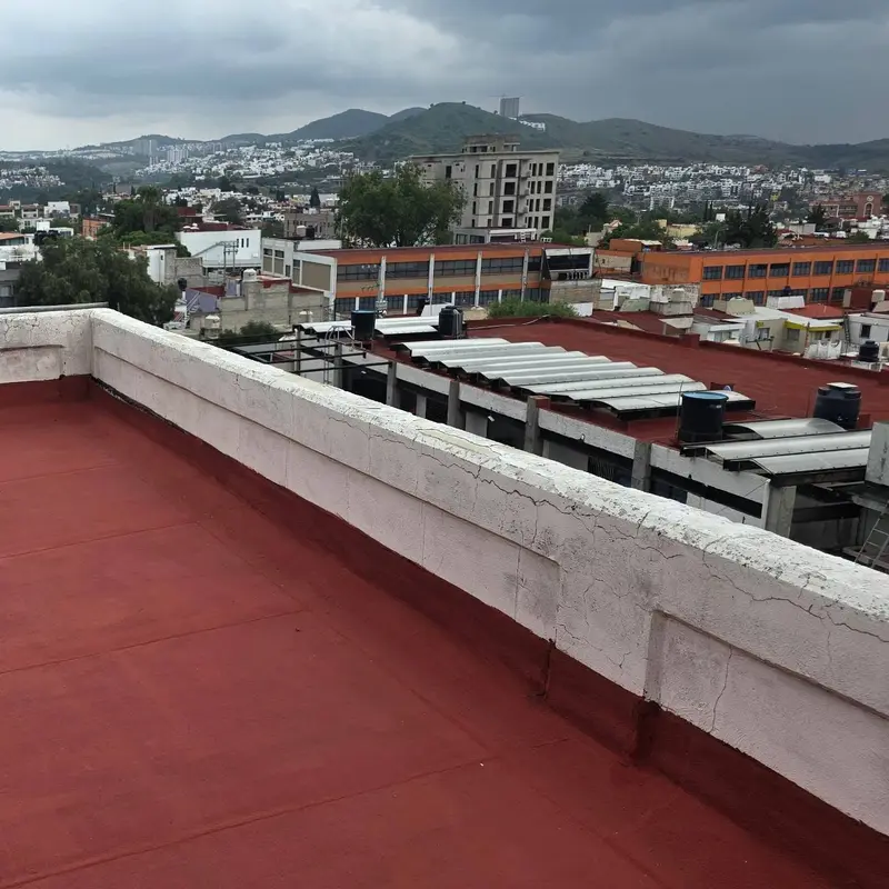 Losa impermeabilizada en rojo con vista a Naucalpan